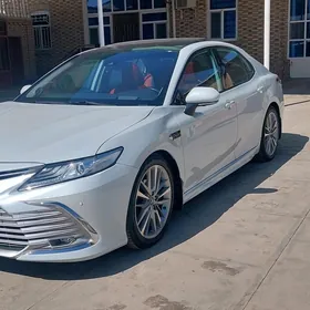 Toyota Camry 2018