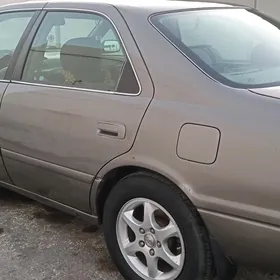 Toyota Camry 2000