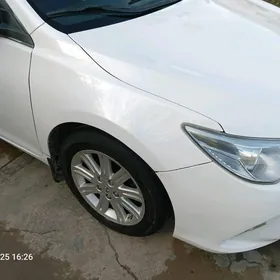 Toyota Camry 2017