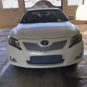 Toyota Camry 2011