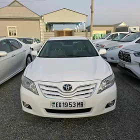 Toyota Camry 2011