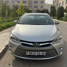 Toyota Camry 2017
