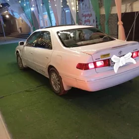 Toyota Camry 2001