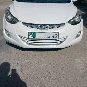 Hyundai Elantra 2013