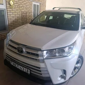 Toyota Highlander 2019