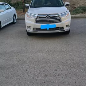 Toyota Highlander 2016