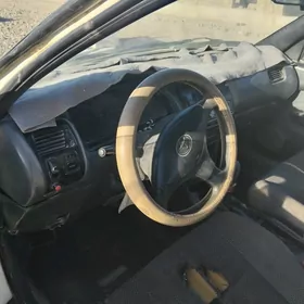 Toyota Sprinter 1994