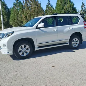 Toyota Land Cruiser Prado 2014