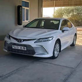 Toyota Camry 2020
