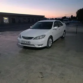 Toyota Camry 2004