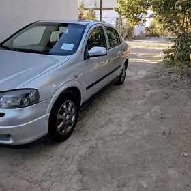 Opel Astra 2003