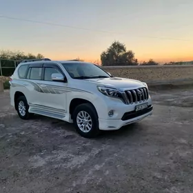 Toyota Land Cruiser Prado 2012