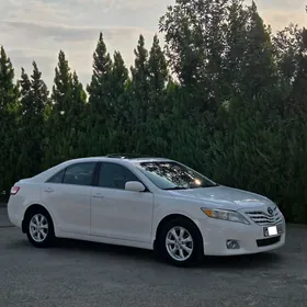 Toyota Camry 2011