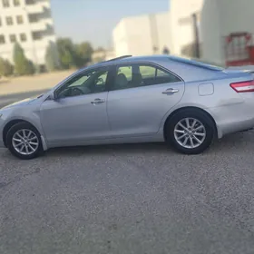 Toyota Camry 2011