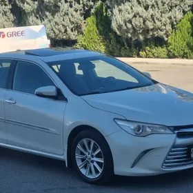 Toyota Camry 2015