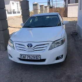 Toyota Camry 2011