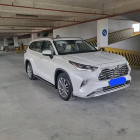 Toyota Highlander 2020