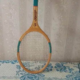 теннисная ракетка