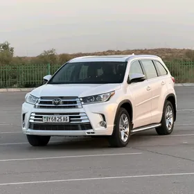 Toyota Highlander 2019