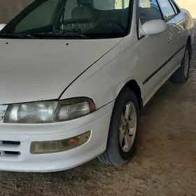 Toyota Carina 1992