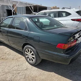 Toyota Camry 1999