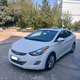 Hyundai Elantra 2012