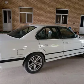 BMW 525 1990
