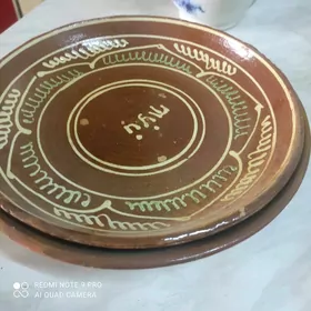 тарелки и чашки