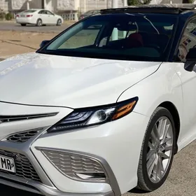 Toyota Camry 2022