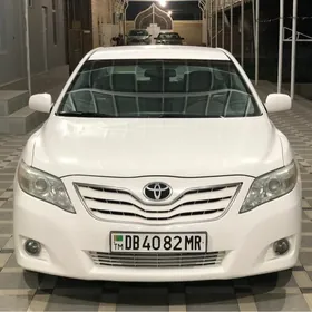 Toyota Camry 2010