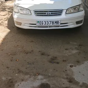 Toyota Camry 2000
