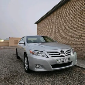 Toyota Camry 2011