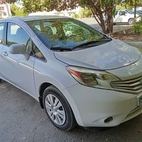 Nissan Versa 2014