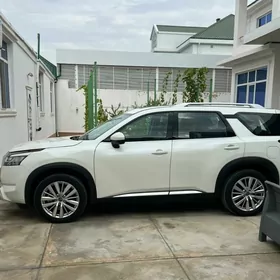 Nissan Pathfinder 2023