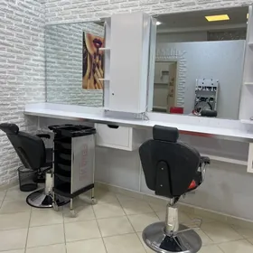 Salon arenda