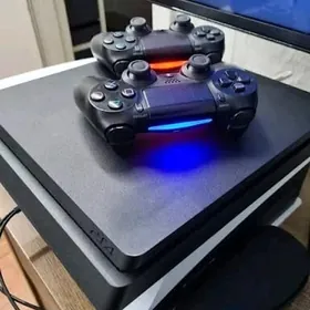 PlayStation 4 Slim