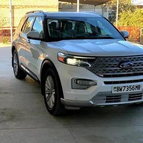 Ford Explorer 2022