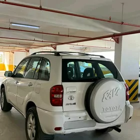 Toyota RAV4 2004