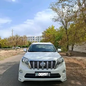 Toyota Land Cruiser Prado 2014
