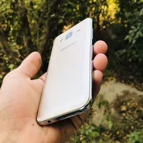 Samsung J5