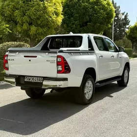 Toyota Hilux 2022