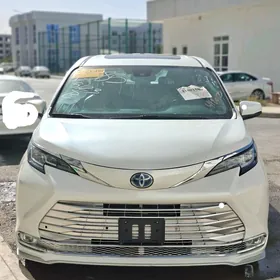 Toyota Sienna 2021