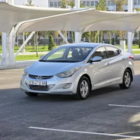 Hyundai Elantra 2011