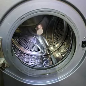 стиральная машинка LG-6 кг