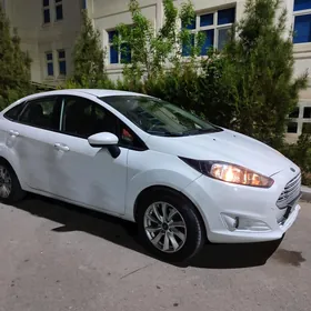 Ford Fiesta 2014