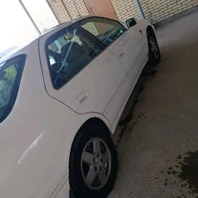 Toyota Camry 2000