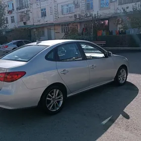 Hyundai Elantra 2010