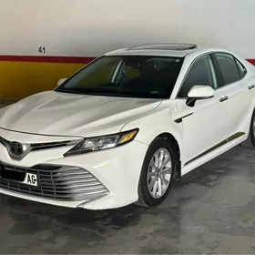 Toyota Camry 2020