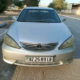 Toyota Camry 2005