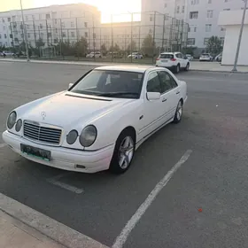 Mercedes-Benz E320 1997